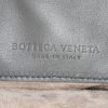 Bolso de mano Bottega Veneta Campana en cuero intrecciato gris - Detail D3 thumbnail