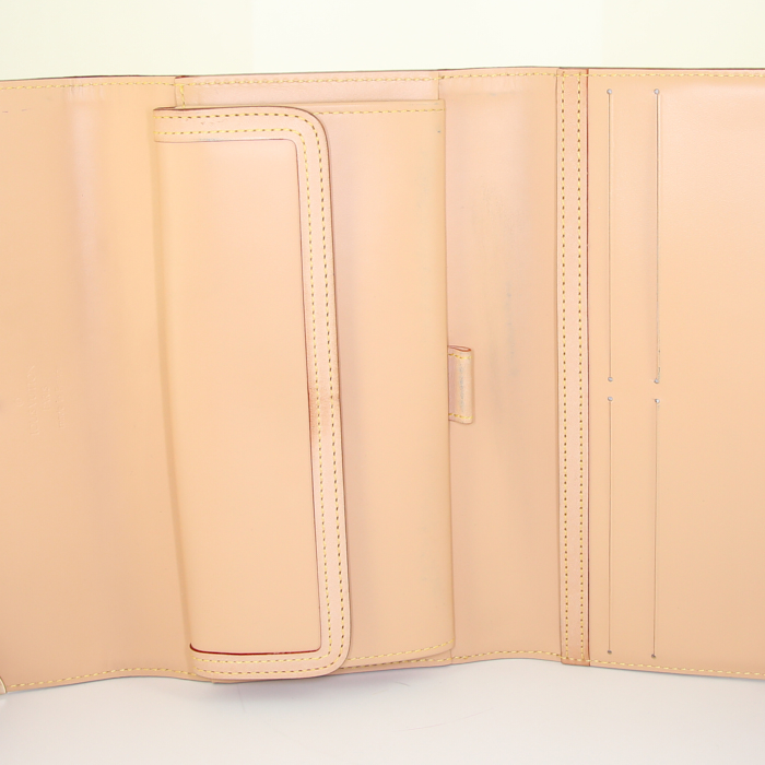 Billetera Louis Vuitton Porte Trésor International en lona Monogram revestida blanca y multicolor y cuero natural - Detail D2