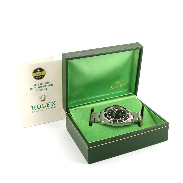Rolex Submariner Date watch in stainless steel Ref:  16800 Circa  1984 - Detail D2