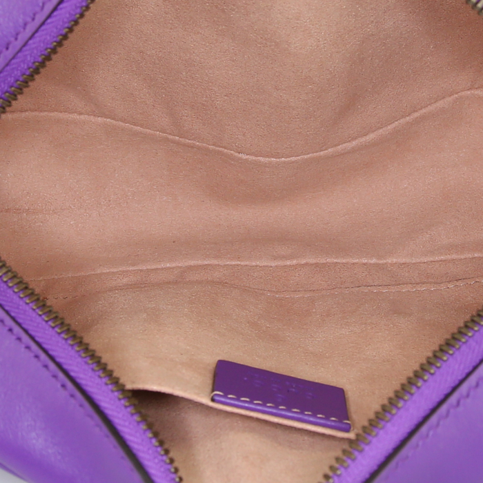Borsa a tracolla Gucci GG Marmont in pelle trapuntata a zigzag viola - Detail D2