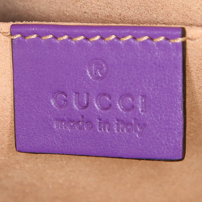Bolso bandolera Gucci GG Marmont en cuero acolchado con motivos de espigas violeta - Detail D3