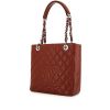Chanel Shopping GST shopping bag in brown quilted grained leather - 00pp thumbnail
