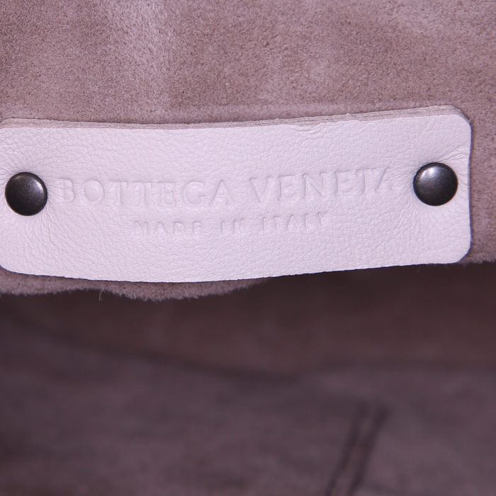 Sac bandoulière Bottega Veneta Tambura en cuir tressé blanc et noir - Detail D4