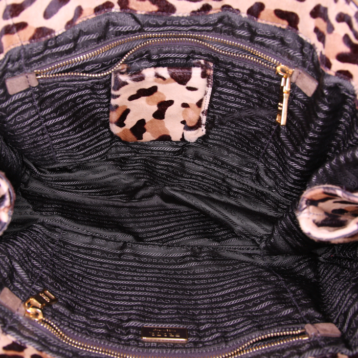 Shopping bag Prada Canapa in tela marrone con stampa leopardata - Detail D2