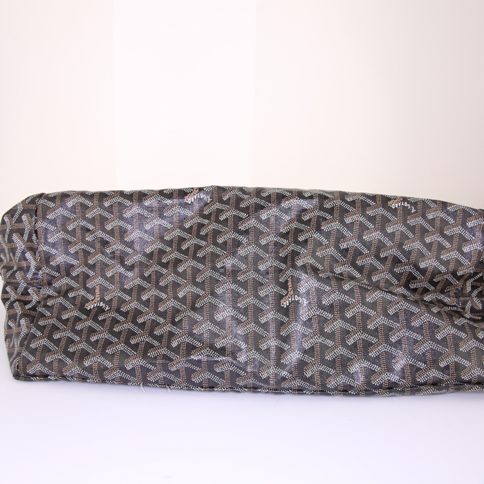 Bolso Cabás Goyard Saint-Louis modelo grande en tela Goyardine negra y cuero marrón - Detail D4