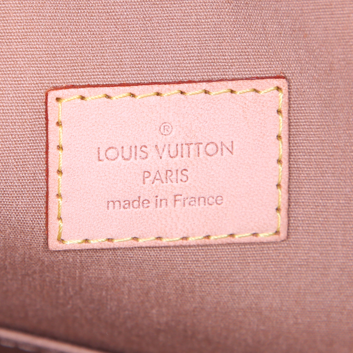 Bolso de mano Louis Vuitton Brentwood en charol Monogram beige - Detail D3