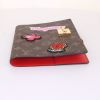 Porta agenda Louis Vuitton Paul en lona Monogram revestida marrón y cuero rojo - Detail D4 thumbnail