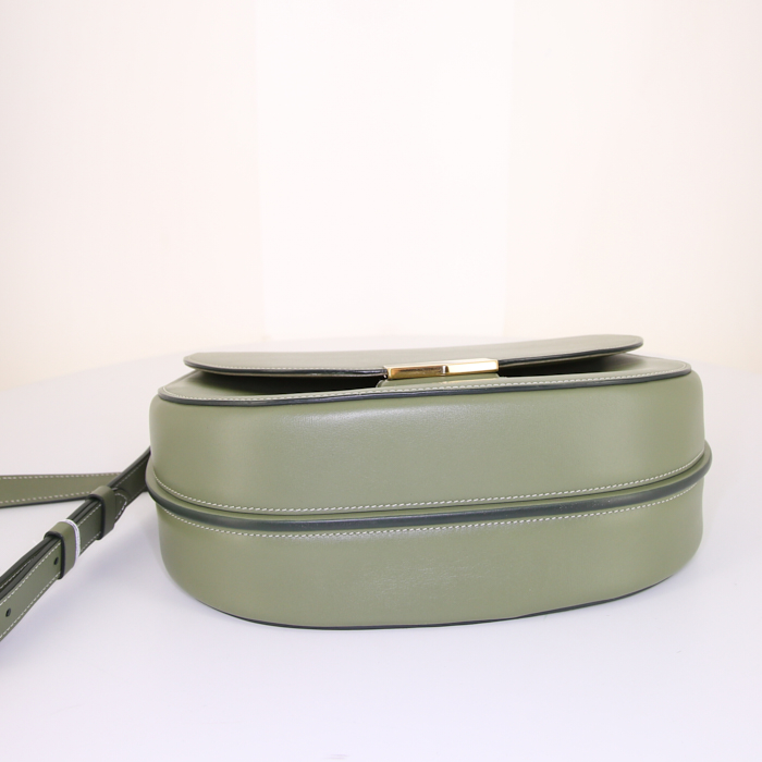 Bolso bandolera Céline Trotteur modelo grande en cuero liso caqui - Detail D4