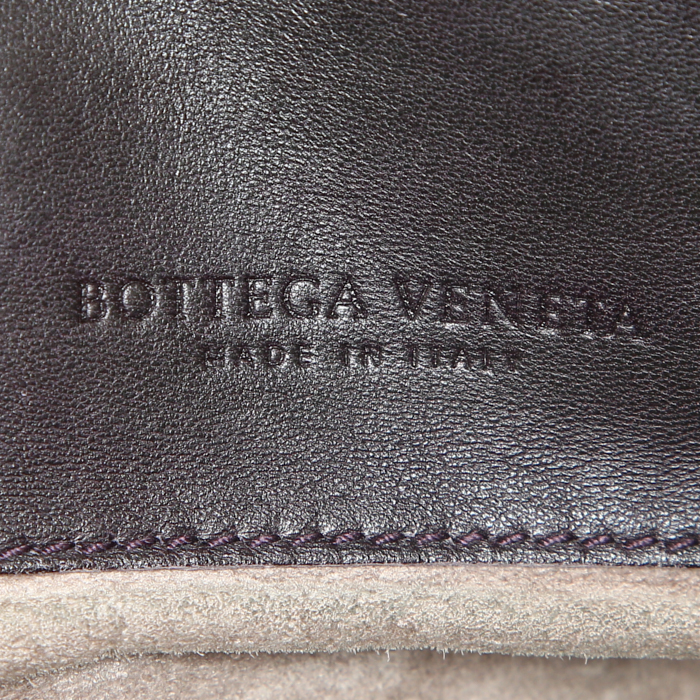 Bolso de mano Bottega Veneta Roma en cuero intrecciato color berenjena - Detail D3