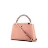 Bolso de mano Louis Vuitton Capucines en cuero granulado color rosa claro - 00pp thumbnail