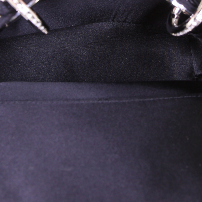 Sac à main Dior Mini Lady Dior mini en satin noir - Detail D2