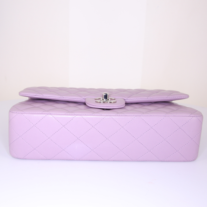 Chanel Timeless handbag in purple quilted leather - Detail D5