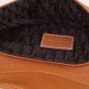 Bolsito-cinturón Dior Saddle en cuero color oro - Detail D2 thumbnail