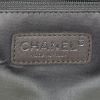 Sac cabas Chanel Grand Shopping en cuir verni rose - Detail D3 thumbnail