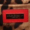 Bolso bandolera Dolce & Gabbana Sicily modelo pequeño en cuero granulado rojo - Detail D4 thumbnail
