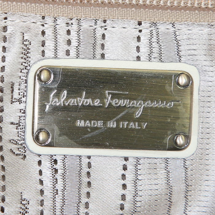 Shopping bag Salvatore Ferragamo Vara in pelle bianca e rafia blu - Detail D3