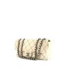 Bolso para llevar al hombro o en la mano Chanel Baguette en cuero acolchado color crema - 00pp thumbnail