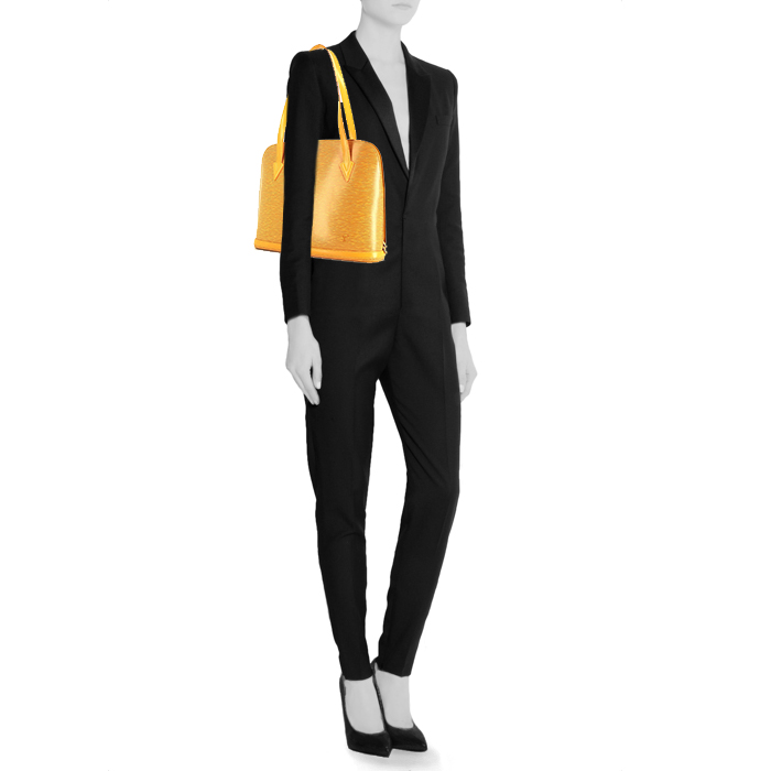 Louis Vuitton Lussac handbag in yellow epi leather - Detail D1