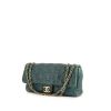 Chanel Baguette shoulder bag in green quilted leather - 00pp thumbnail