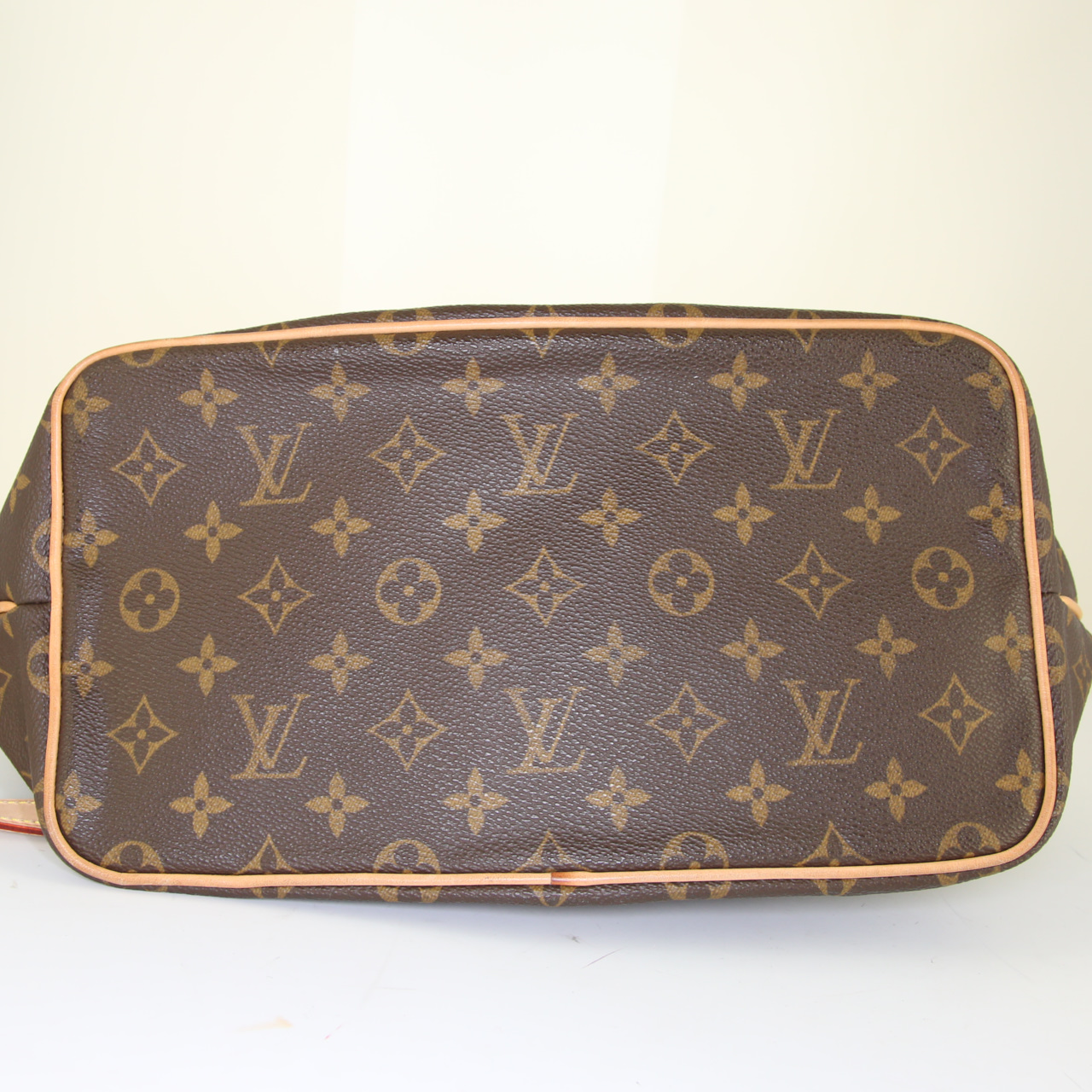 Louis Vuitton Palermo handbag in brown monogram canvas and natural leather - Detail D5
