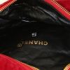 Pochette-cintura Chanel  Vintage in velluto trapuntato rosso - Detail D2 thumbnail
