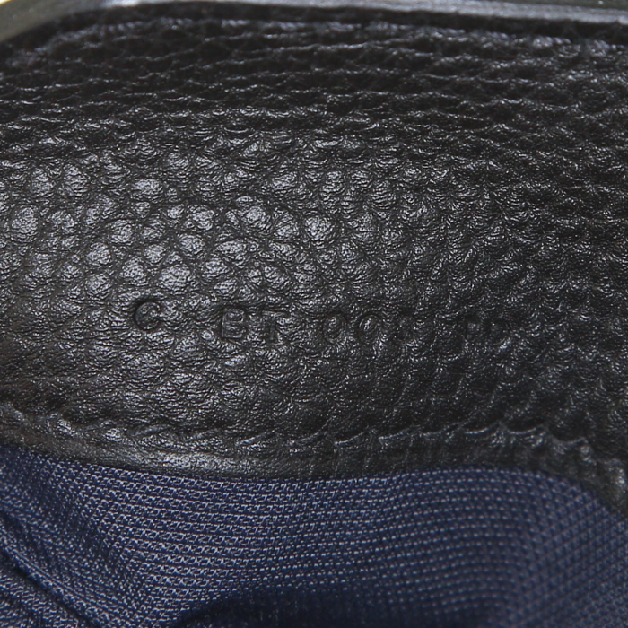 Bolso bandolera Hermès Citynews messenger en cuero togo negro - Detail D4