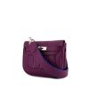 Sac bandoulière Hermès Berline petit modèle en cuir Swift violet - 00pp thumbnail