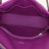 Hermès Berline small model shoulder bag in purple Swift leather - Detail D2 thumbnail