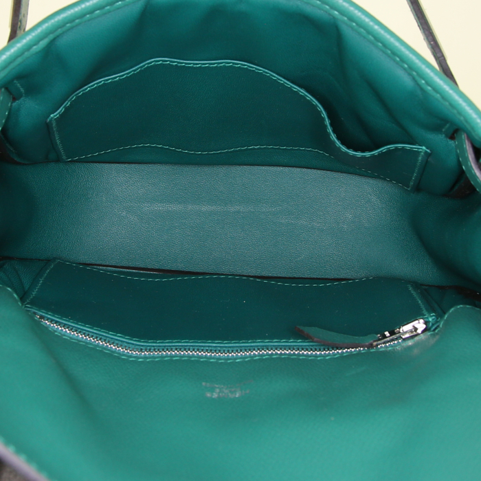 Sac bandoulière Hermès Berline petit modèle en cuir vert - Detail D2