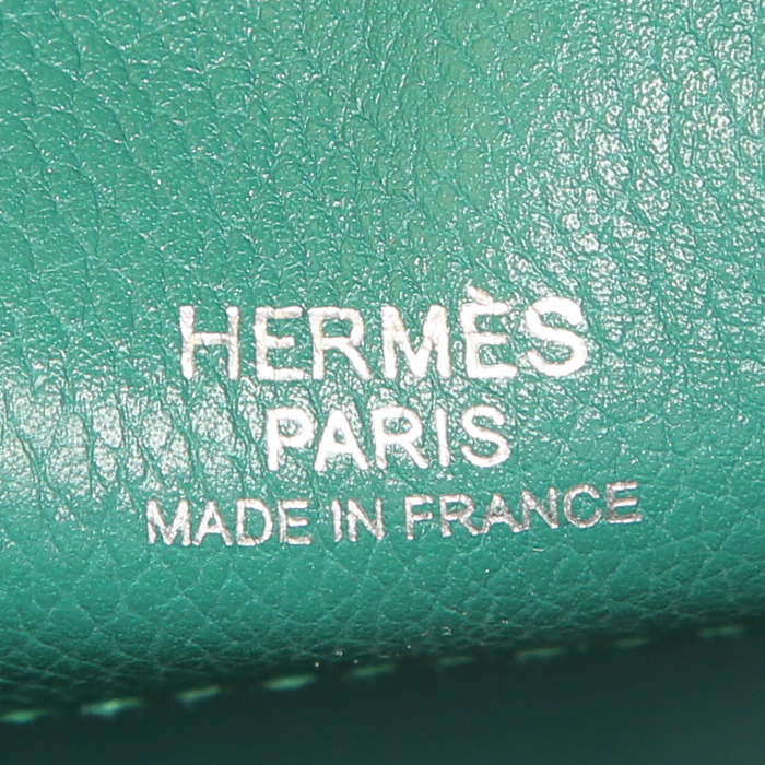 Sac bandoulière Hermès Berline petit modèle en cuir vert - Detail D3