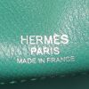 Sac bandoulière Hermès Berline petit modèle en cuir vert - Detail D3 thumbnail