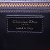 Sac bandoulière Dior 30 Montaigne en cuir noir - Detail D4 thumbnail