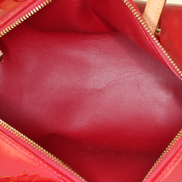 Louis Vuitton Papillon handbag in red monogram patent leather and natural leather - Detail D2