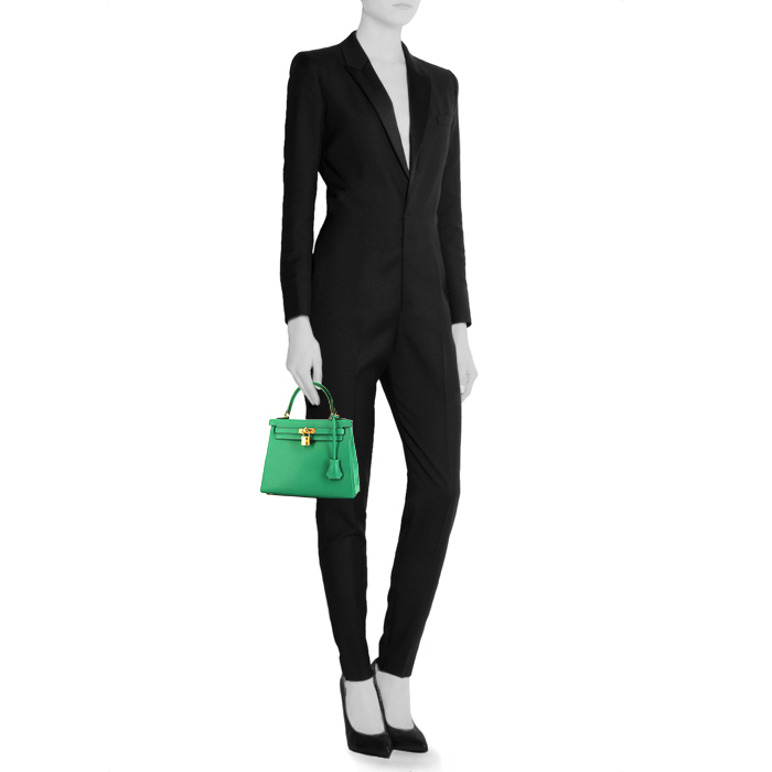 Hermes Kelly 25 cm handbag in green Swift leather - Detail D1