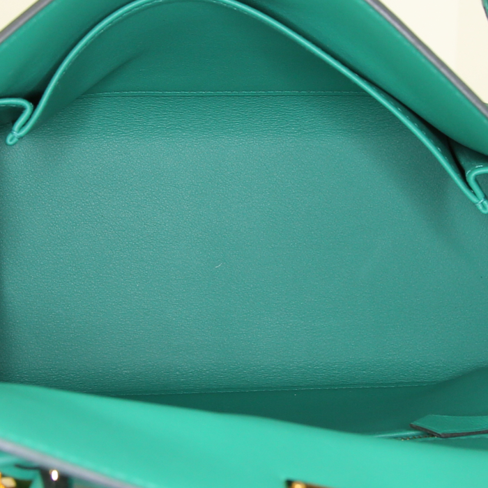 Hermes Kelly 25 cm handbag in green Swift leather - Detail D3