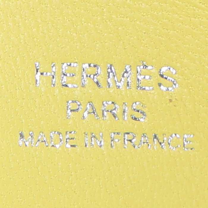 Sac bandoulière Hermes Bolide mini en chevre jaune - Detail D3