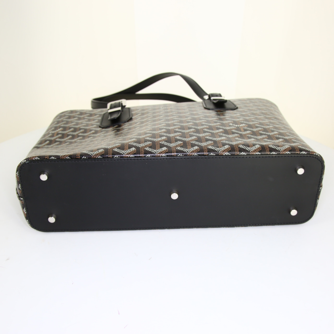 Bolso para llevar al hombro o en la mano Goyard Marie Galante en tela Goyardine negra y cuero negro - Detail D4