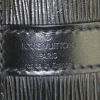 Sac à main Louis Vuitton petit Noé en cuir épi noir - Detail D3 thumbnail