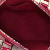Bolso bandolera Louis Vuitton Alma BB en cuero Epi rosa - Detail D3 thumbnail