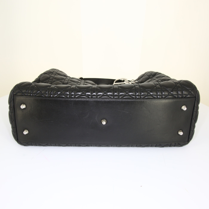 Shopping bag Dior Dior Soft in pelle nera cannage - Detail D4