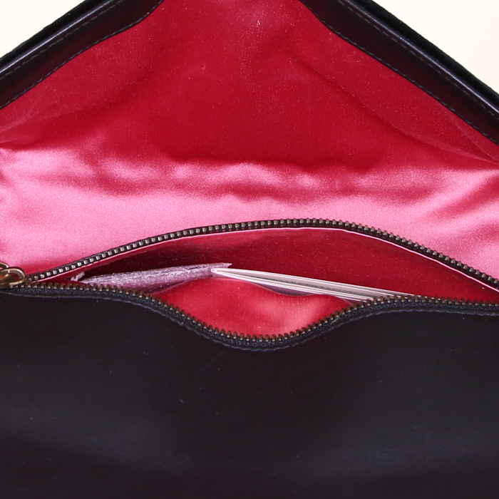 Gucci GG Marmont shoulder bag in black quilted canvas - Detail D3