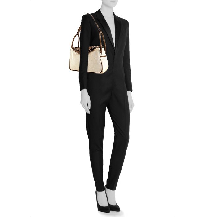 Hermès Lindy 34 cm shoulder bag in beige canvas and etoupe Swift leather - Detail D1