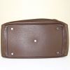Bolso para llevar al hombro Hermès Lindy 34 cm en cuero marrón - Detail D5 thumbnail