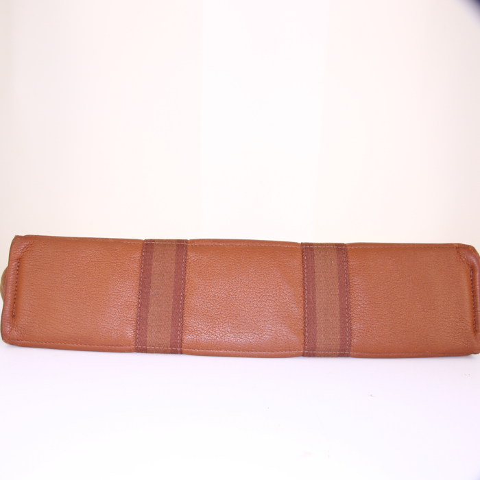 Bolso Cabás Hermes Toto Bag - Shop Bag en cuero marrón y lona marrón - Detail D4