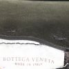 Sac cabas Bottega Veneta Cadat moyen modèle en cuir tressé noir - Detail D3 thumbnail