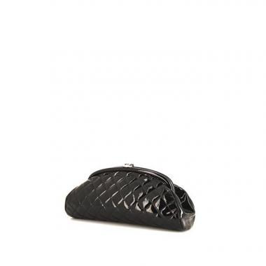 Chanel pouch in black patent quilted leather
