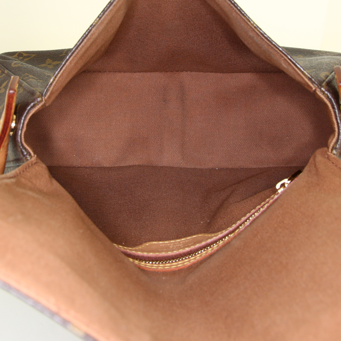 Bolso de mano Louis Vuitton Looping en lona Monogram marrón y cuero natural - Detail D2