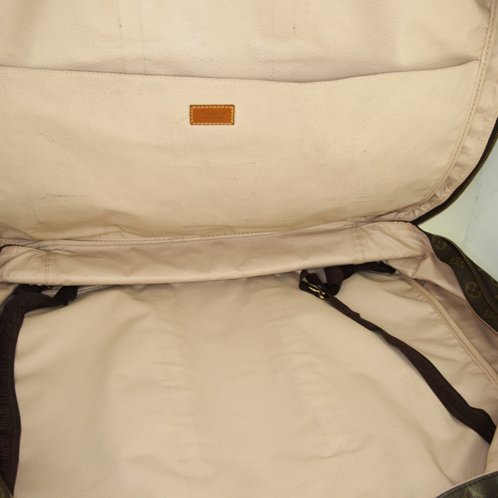 Maleta flexible Louis Vuitton Sirius 50 en lona Monogram marrón y cuero natural - Detail D2