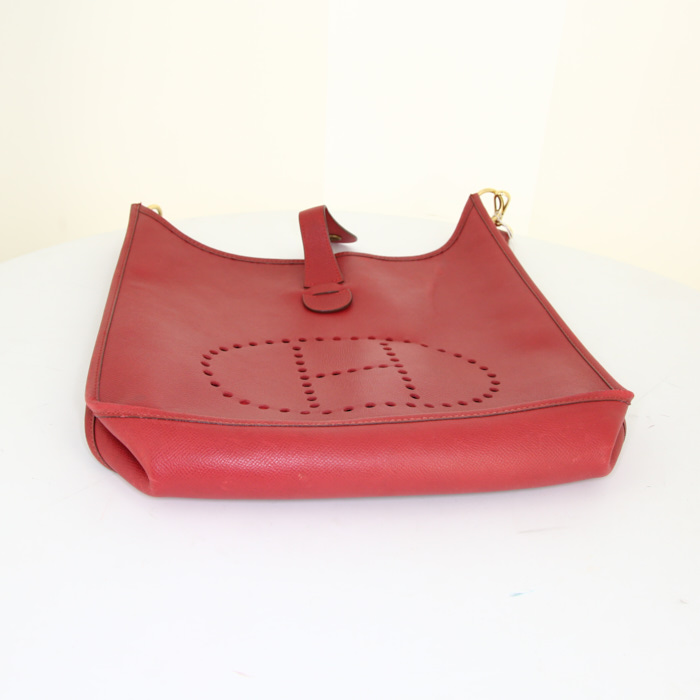 Hermes Evelyne large model shoulder bag in red epsom leather - Detail D4