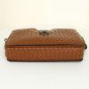 Bottega Veneta shoulder bag in brown intrecciato leather - Detail D4 thumbnail